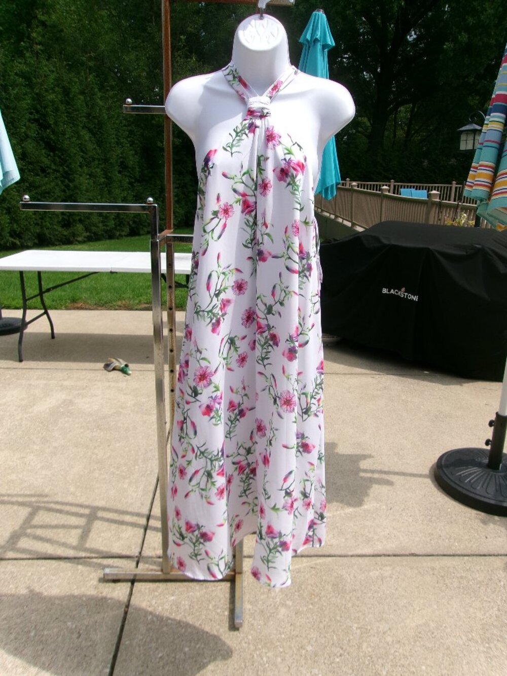 NWT INC WHITE FLORAL HALTER DRESS M
